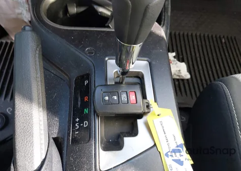 2018 Toyota Rav4 Hybrid Xle z USA, uszkodzony, nr VIN JTMRJREVXJD181115